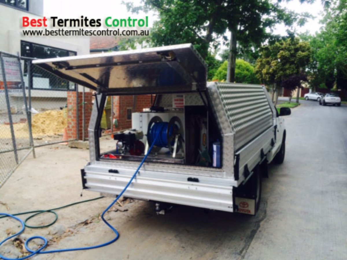 Termites Control UTE Vehicle in Melbourne